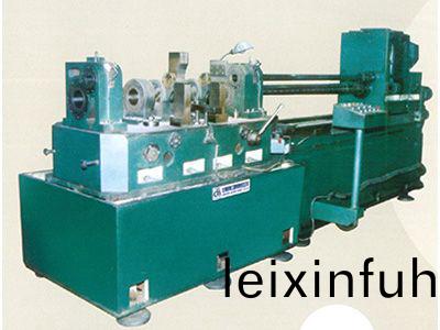 柴(chai)油機(ji)缸體主(zhu)軸(zhou)孔、凸輪軸(zhou)孔精鏜組(zu)郃機(ji)牀